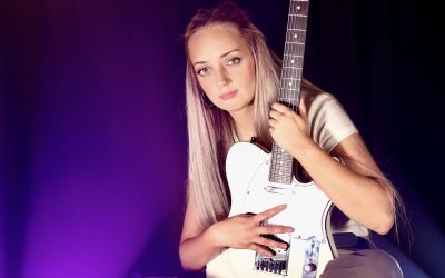 Tameka makes a stunning debut with country pop single “Like This Before”